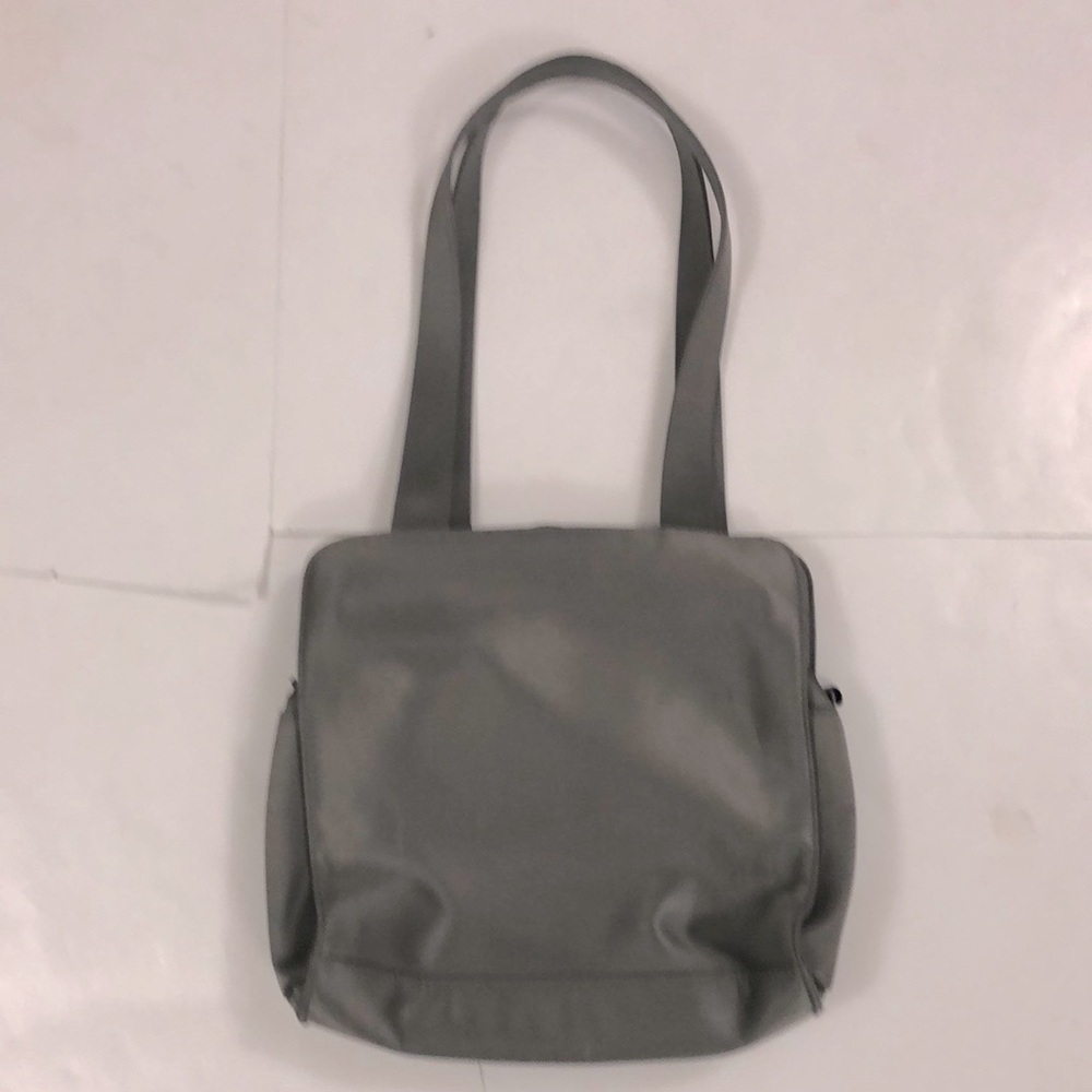 Esprit M Bag Silver Grey Purse zipper closure inside zipper Excellent Condition